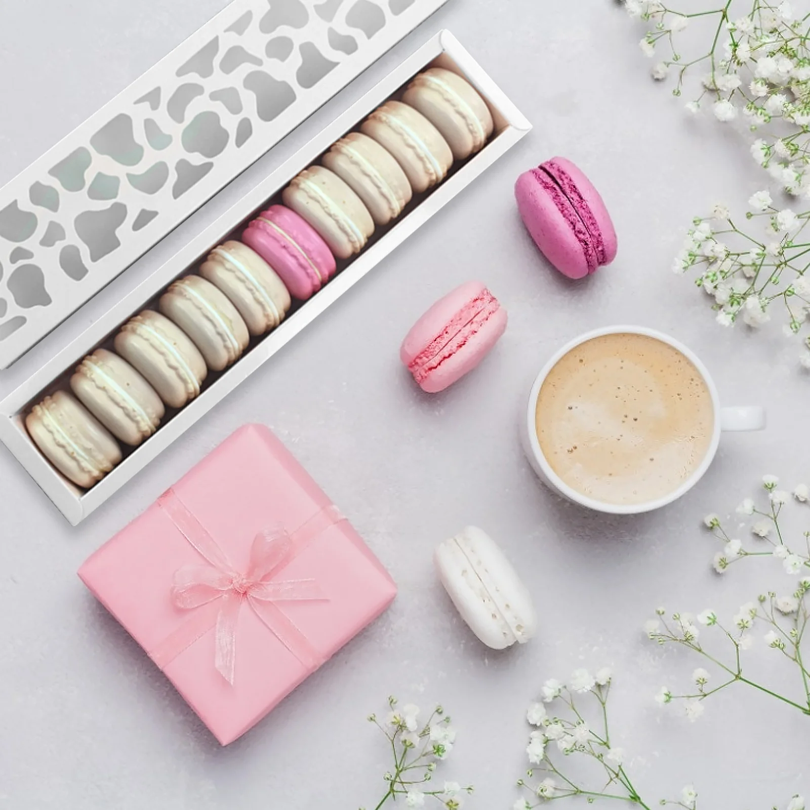 Декоративная бумажная коробка для макарон