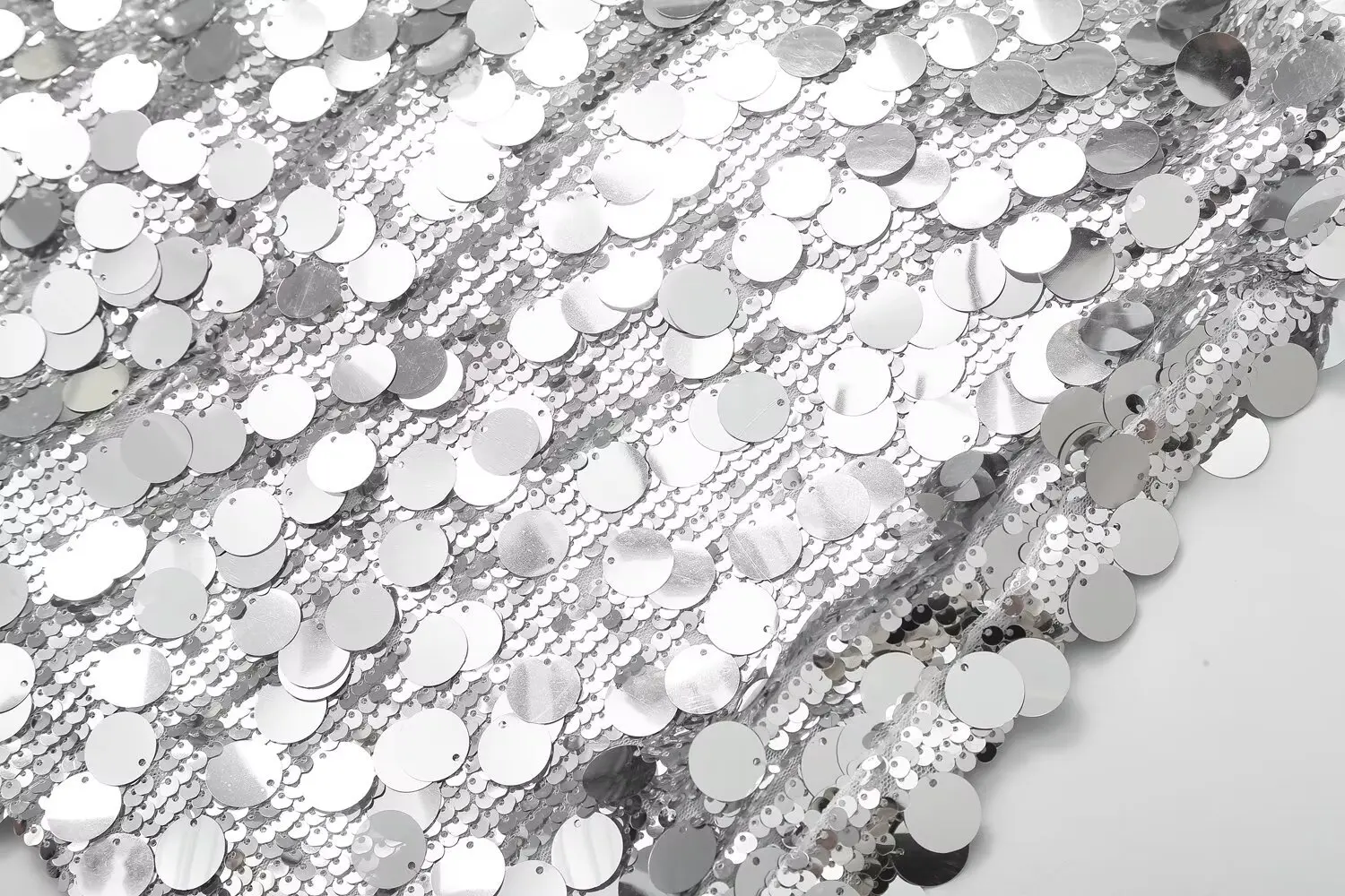 Женская мода с блестками - Фотография_4