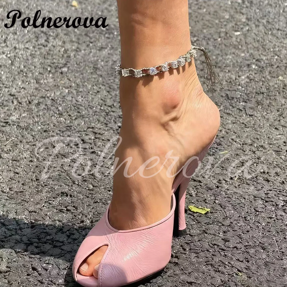 Элегантные шлепанцы на шпильке