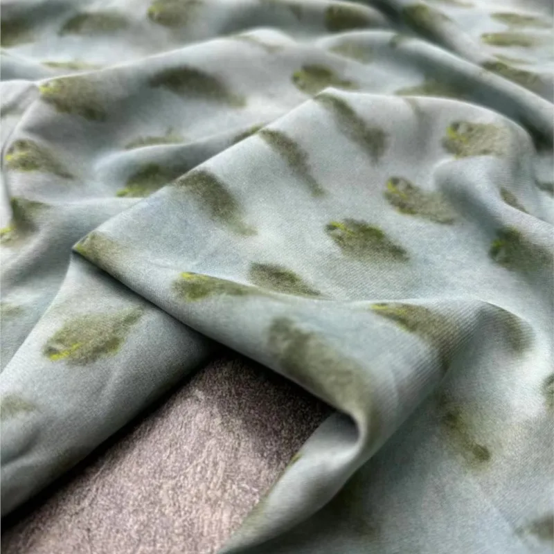 Летняя освежающая шелковая двойная креповая ткань с принтом широкой ширины - Фотография_3