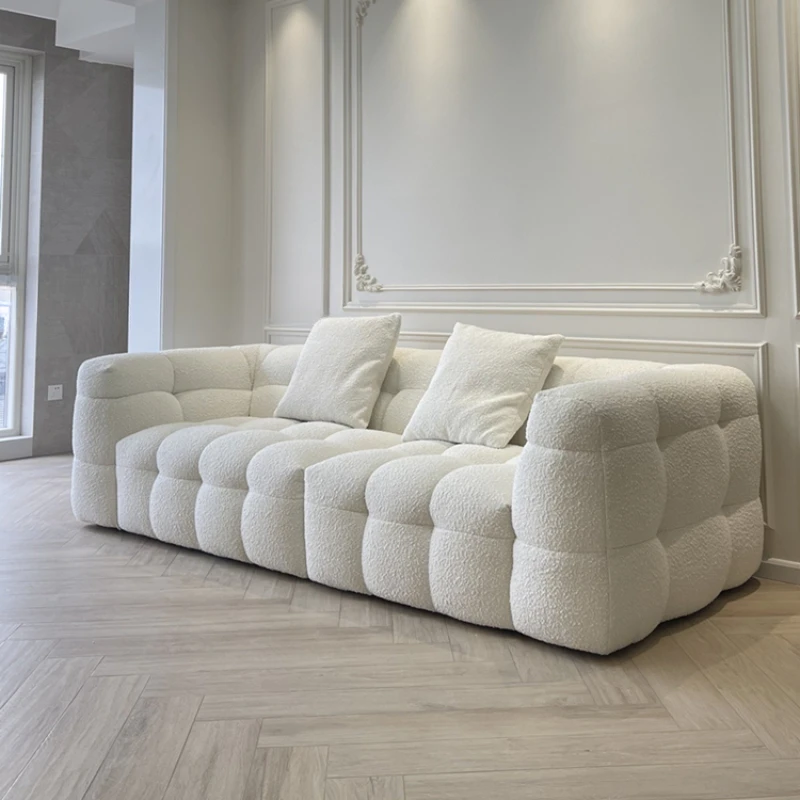 Кремовый минималистичный диван из кашемира