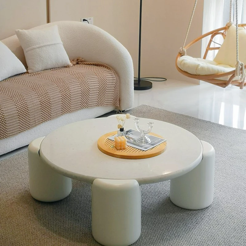 Круглый журнальный столик