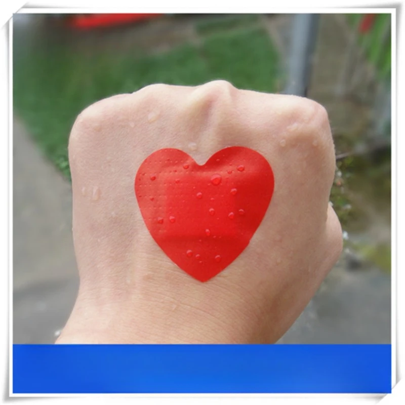 Пластырь для кожи с красным сердцем для шеи - Фотография_3