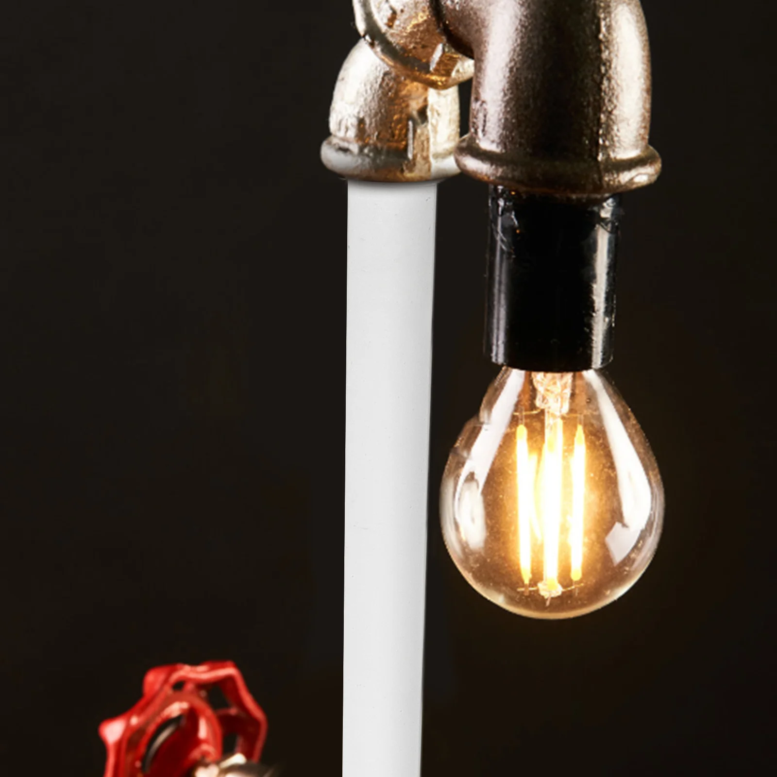 Настольная лампа с изогнутым стержнем