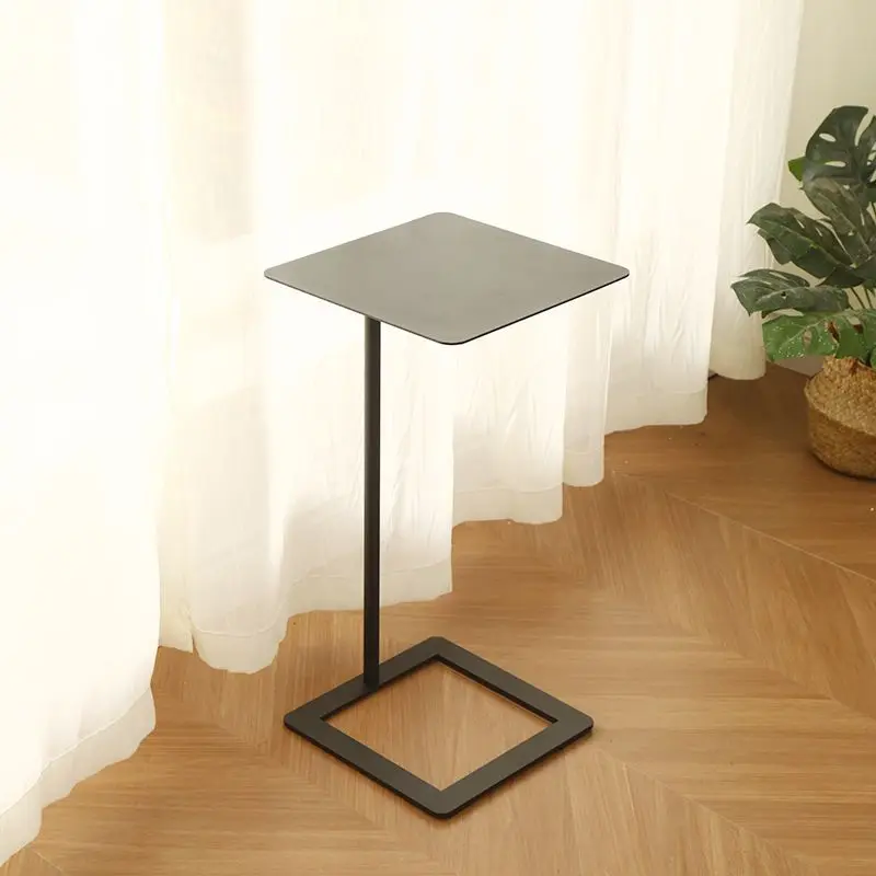 Минималистичный приставной столик для гостиной - Фотография_5