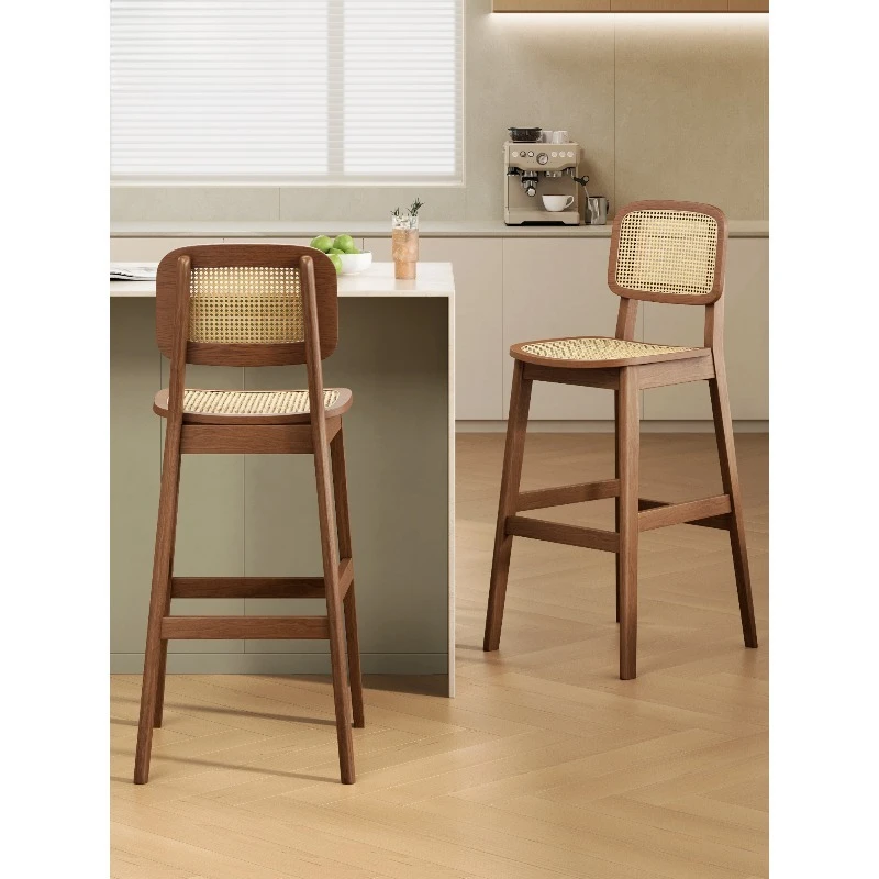 Скандинавский барный стул из цельного дерева - Фотография_5