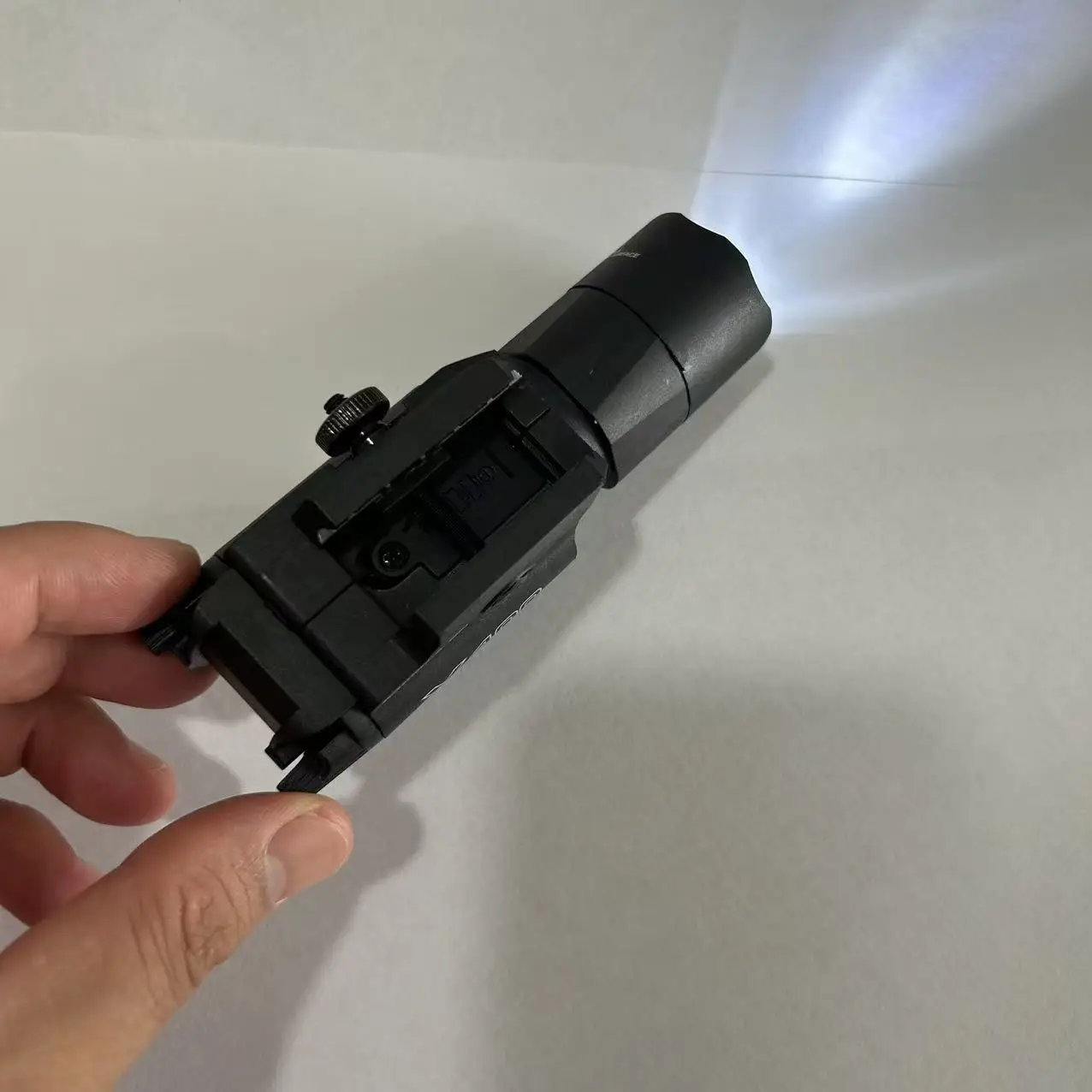 Нейлоновый красный лазерный подвесной - Фотография_4