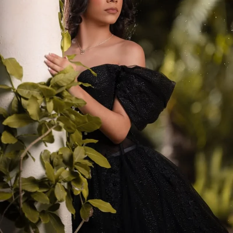 Блестящее черное платье quinceanera с плечами - Фотография_4