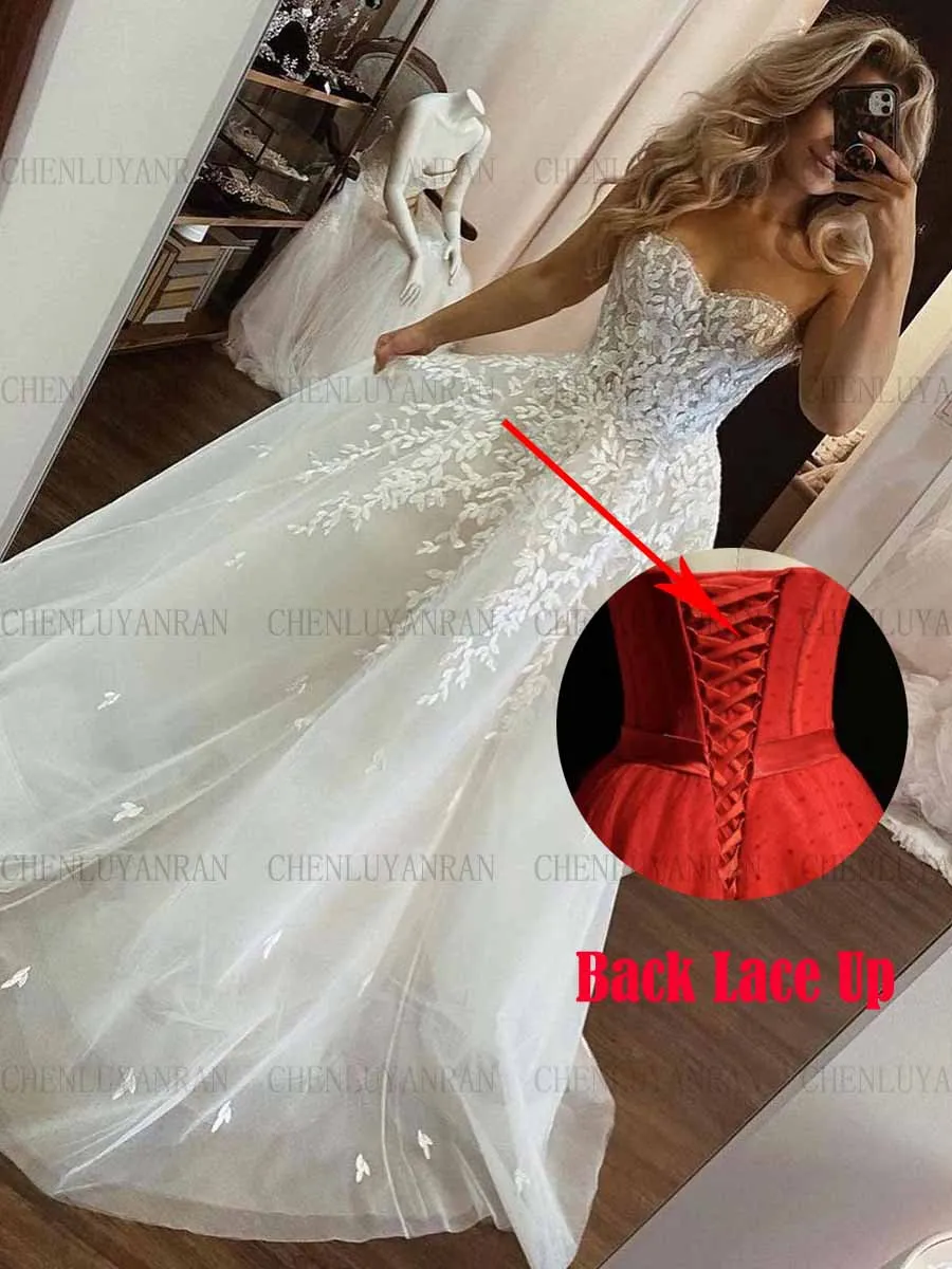 Женское длинное блестящее платье без бретелек - Фотография_2