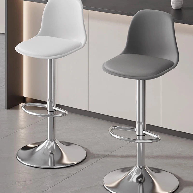 Металлические поворотные барные стулья