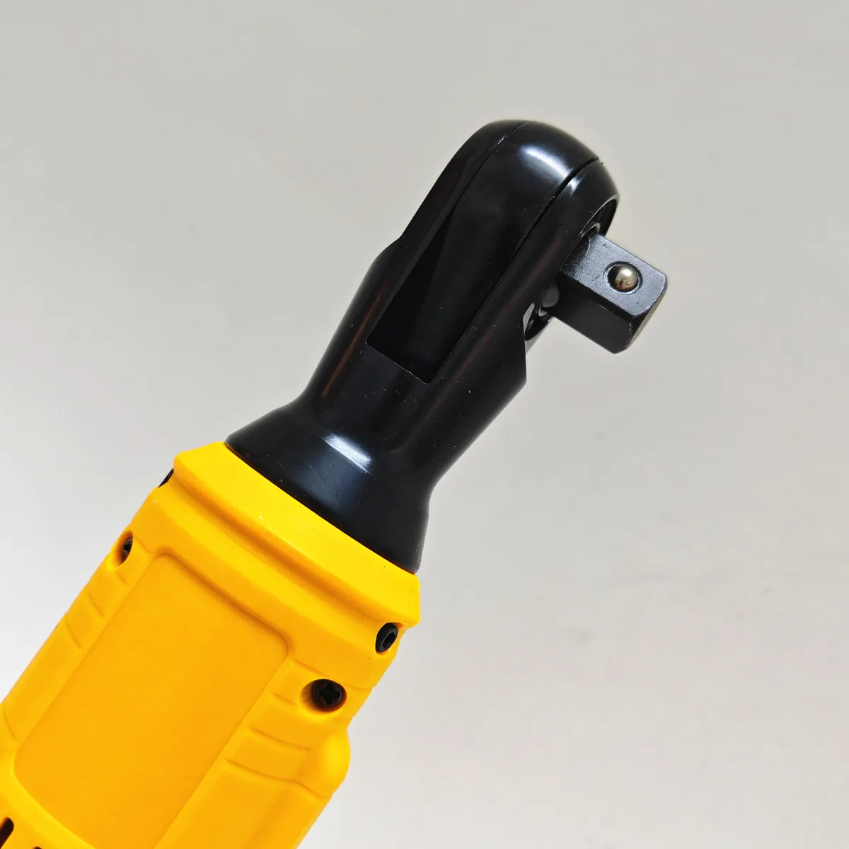 Электрический гайковерт dewalt с храповым механизмом и аккумулятором 20 в - Фотография_5