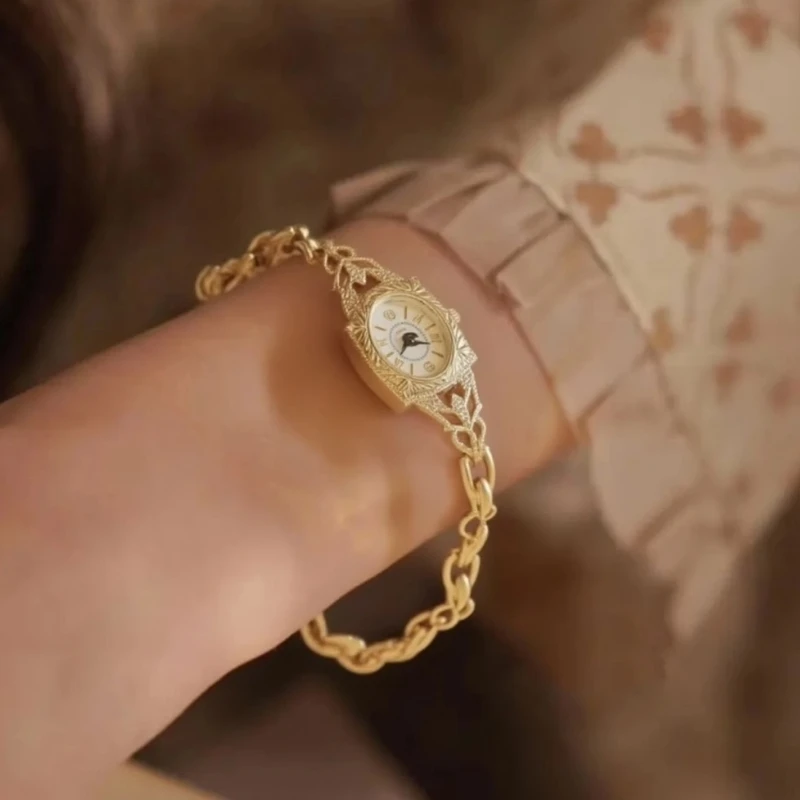 Средневековые винтажные женские часы - Фотография_6