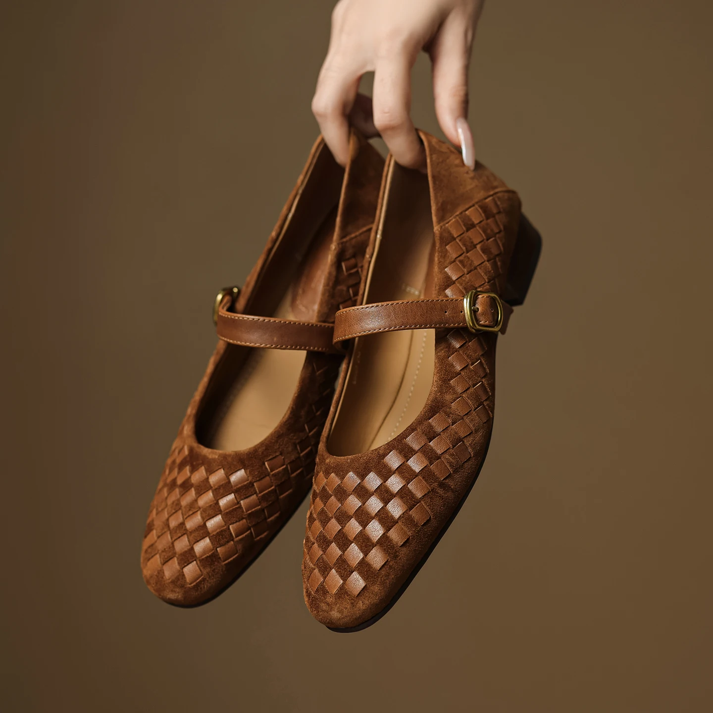 Туфли мэри джейн на низком каблуке