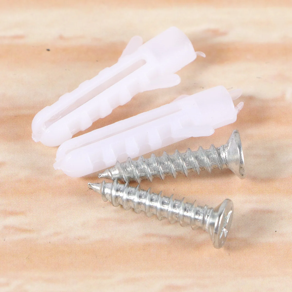 Автономный фотоэлектрический датчик пожарного белого цвета с питанием - Фотография_3