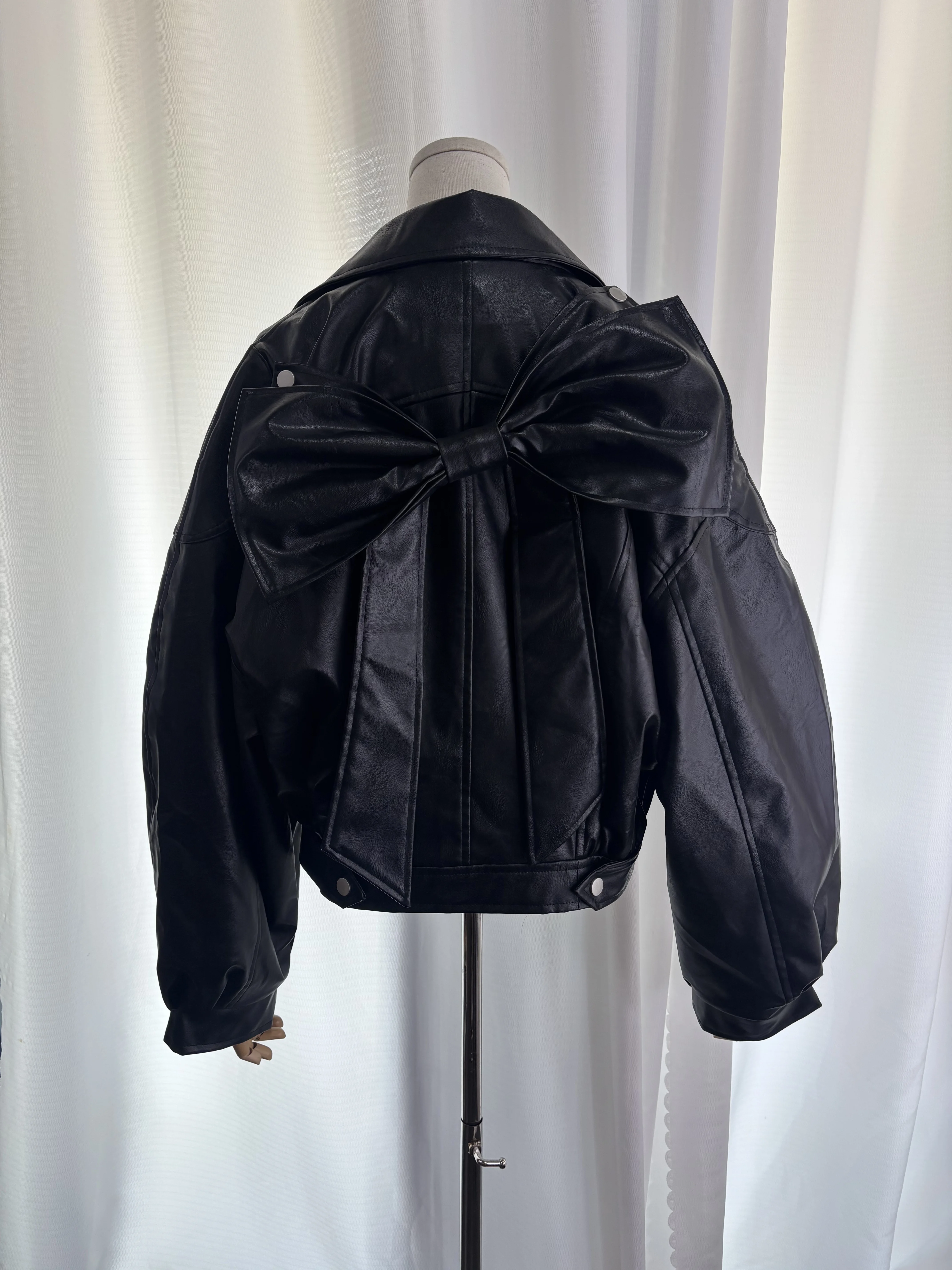 Осенняя новая женская кожаная куртка с бантом для тяжелой промышленности - Фотография_6