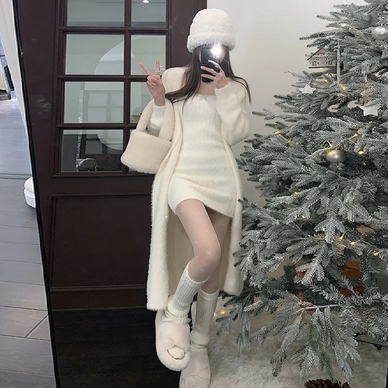 Женский трикотажный костюм-двойка - Фотография_3