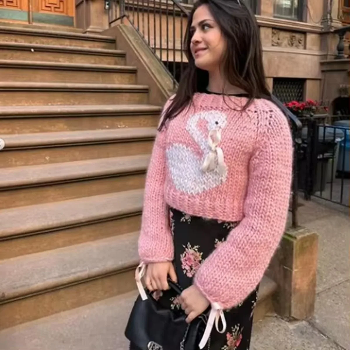 Розовый маленький лебедь - Фотография_2