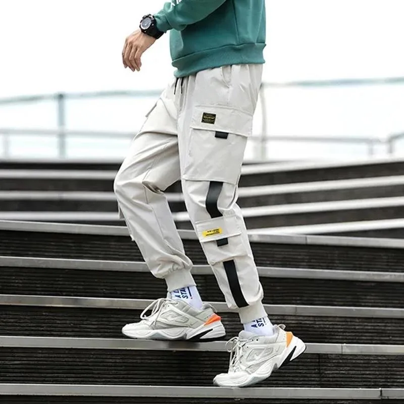 Мужские черные карманные брюки-карго - Фотография_4