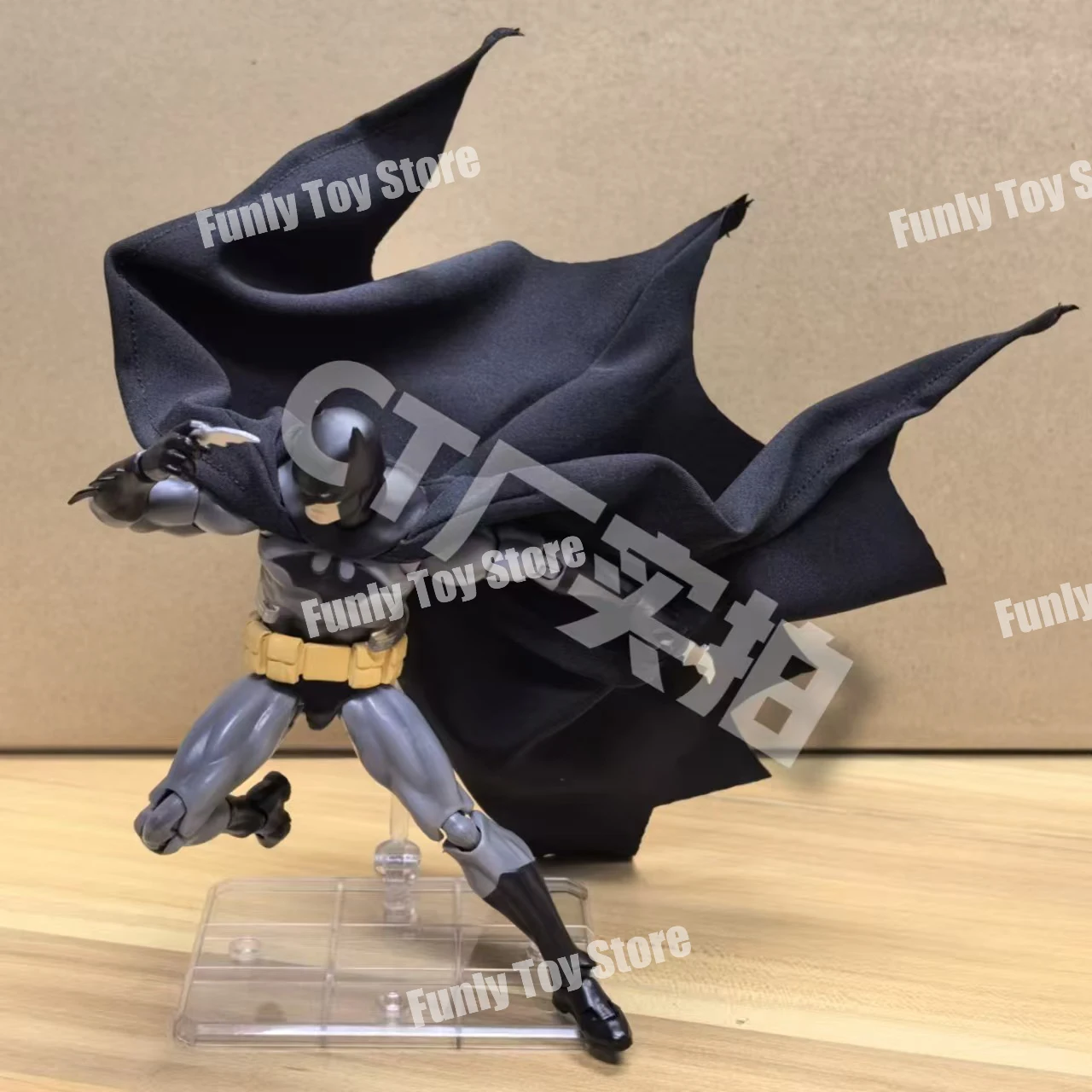 В наличии ct toys batman hush mafex 126 - Фотография_5