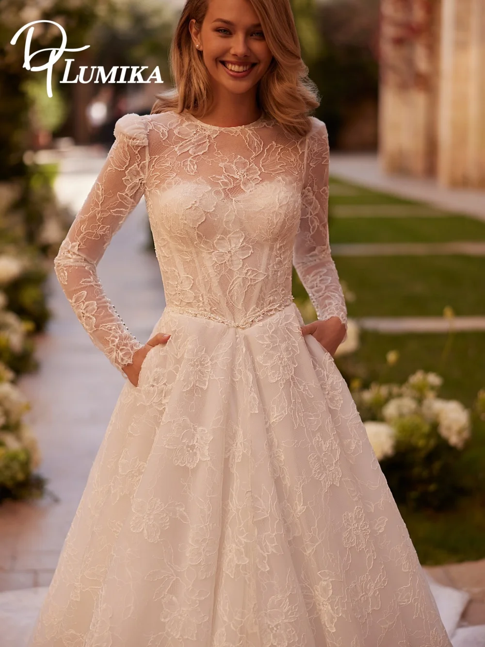 Классическое свадебное платье с