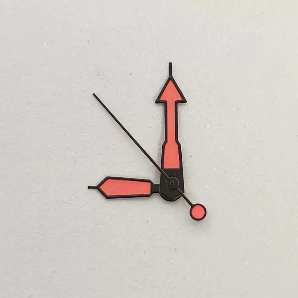 Новая стрелка с черными краями - Фотография_5