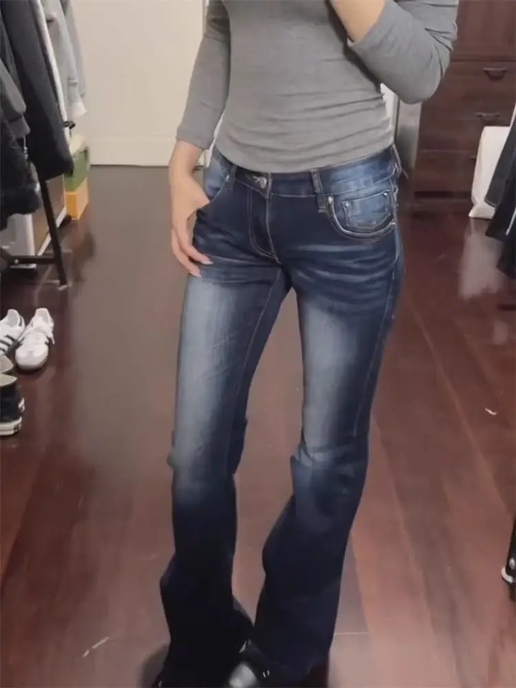 Темно-синие расклешенные джинсы в стиле ретро y2k 2000-х годов - Фотография_2