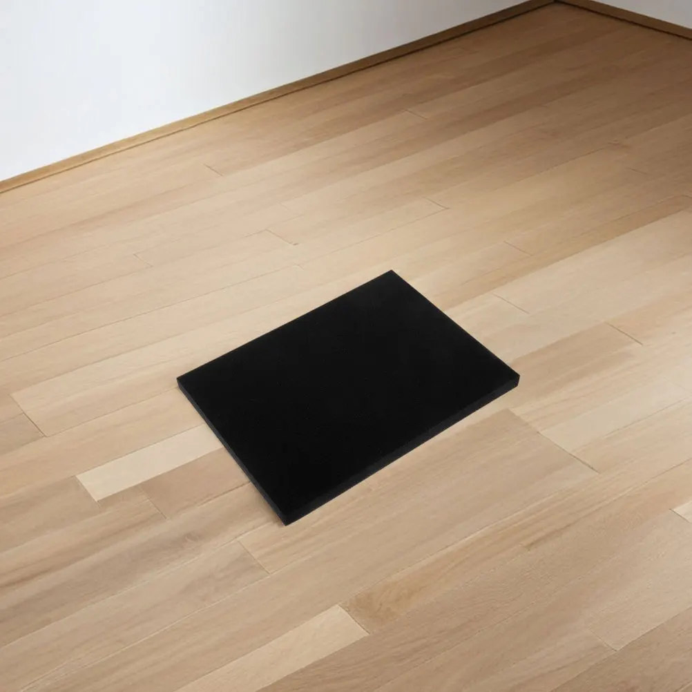 Плотная пенопластовая прокладка для почтовой упаковки