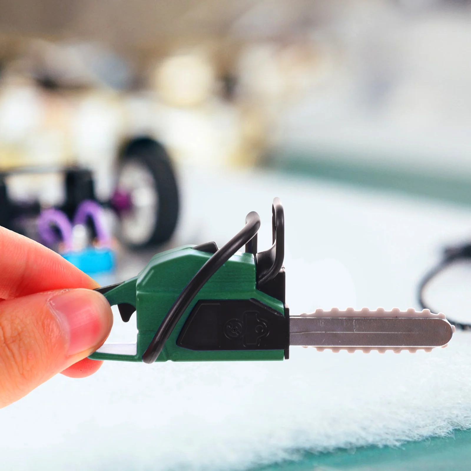 Миниатюрная бензопила - Фотография_2