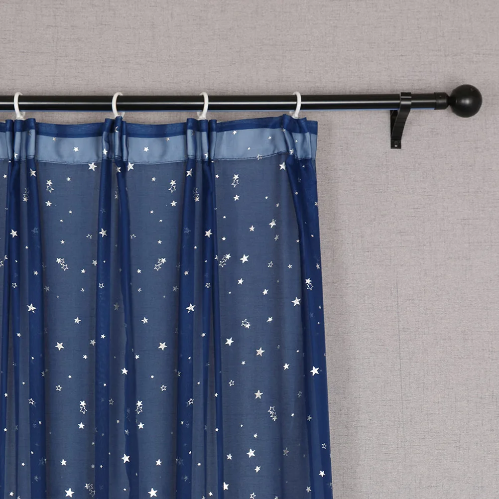 Занавеска со звездой из серебряной фольги