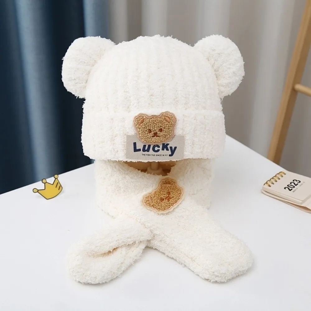 Новый комплект шапки с шарфом lucky bear