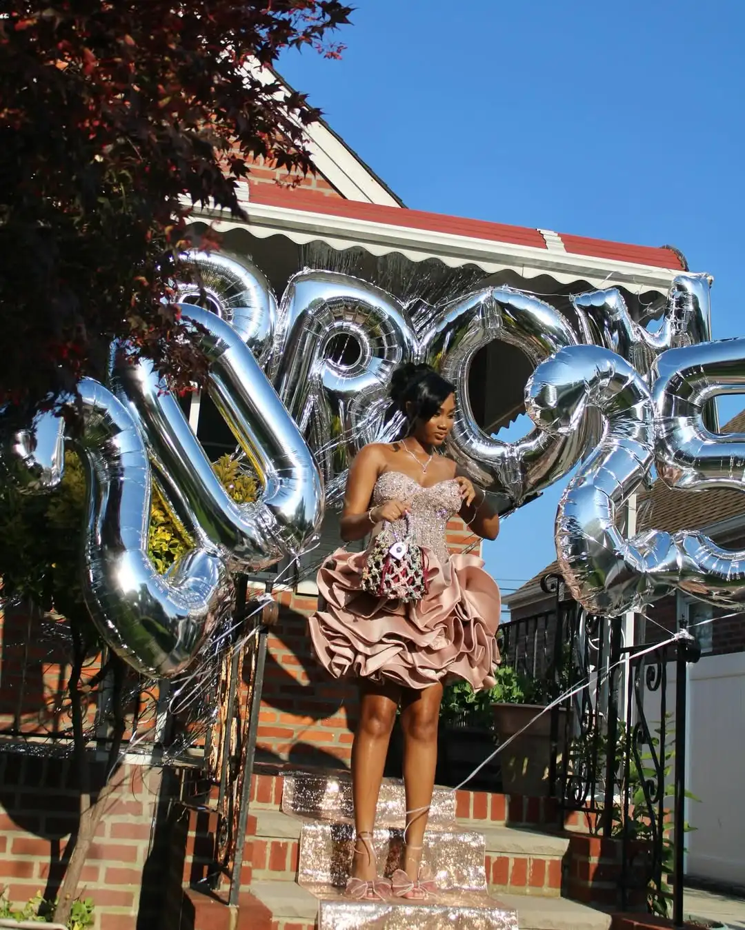 Pink ruffle sequin strapless evening - Фотография_4