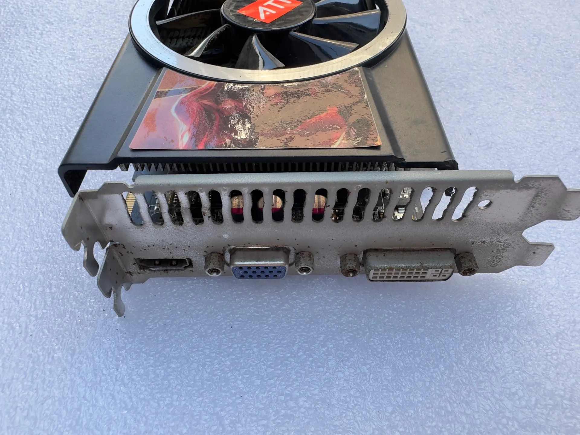 Известный бренд-amd+hd6770+1gddr5 - Фотография_5