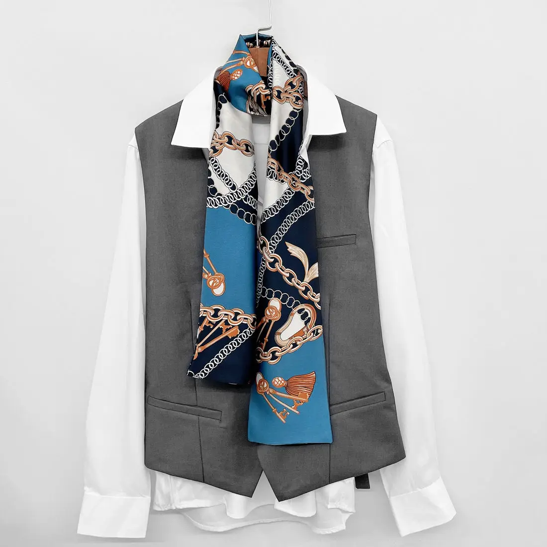 Мужской профессиональный костюм - Фотография_2