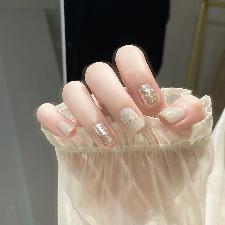 Простые накладные ногти