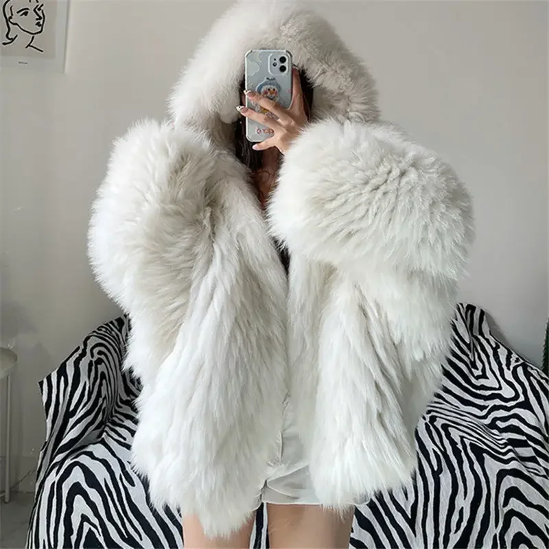 Куртки из искусственного меха для женщин - Фотография_4