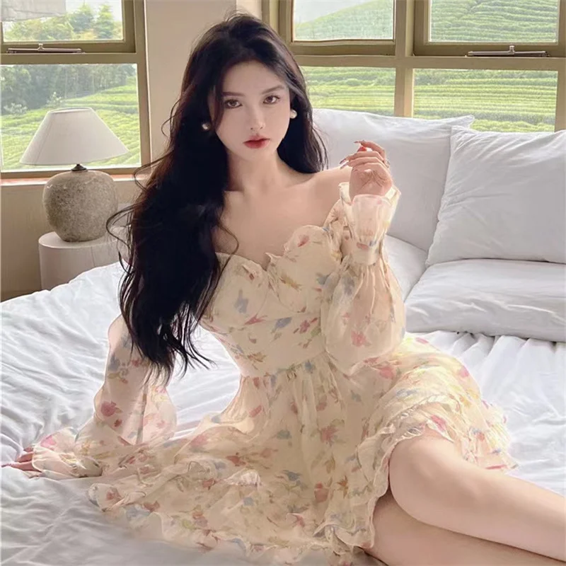 Женское шифоновое платье с v-образным вырезом - Фотография_3