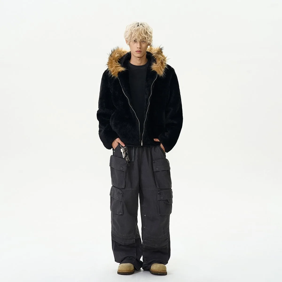 Теплая и холодостойкая куртка в молодежном стиле - Фотография_3