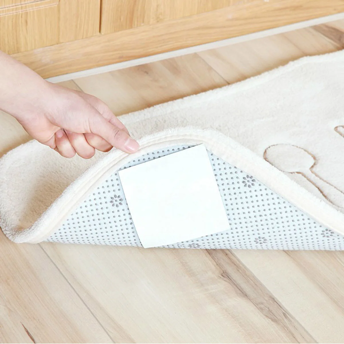 Наклейка на ковер - Фотография_5