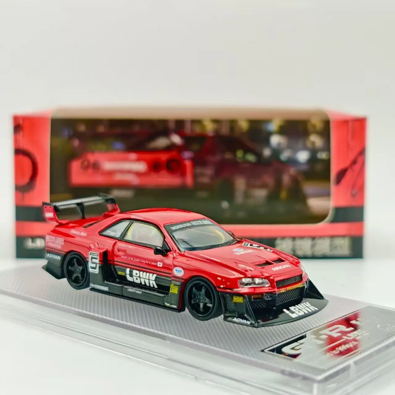 Модель призмы 1:64 nissan skyline - Фотография_2