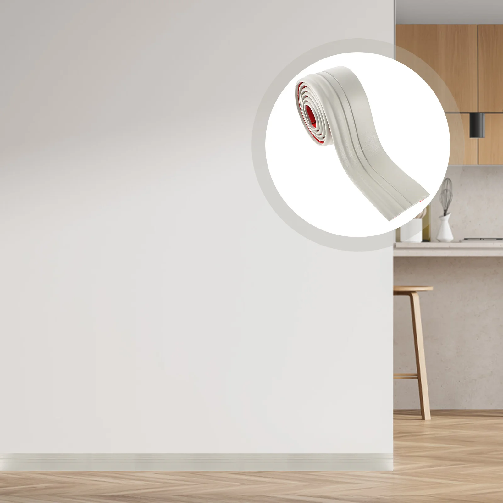 1 рулон самоклеющейся плинтуса - Фотография_2