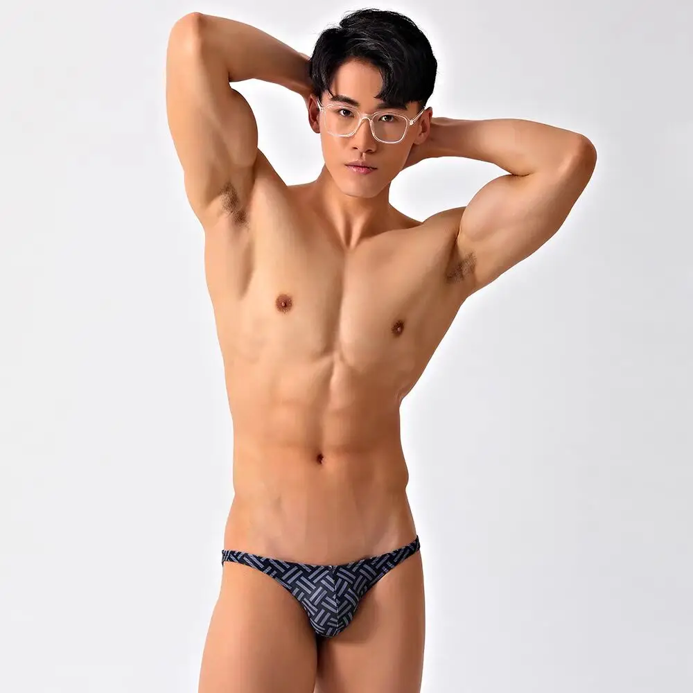 Мужские треугольные пикантные белые