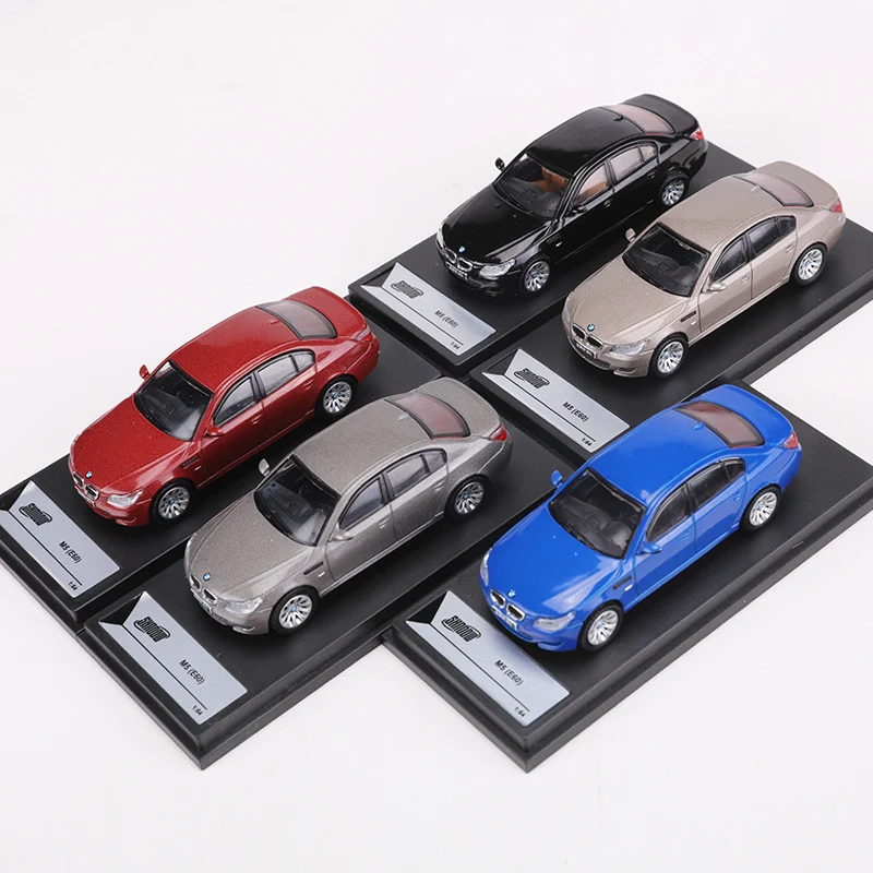 Shadow 1:64 m5 e60 модель автомобиля - Фотография_5