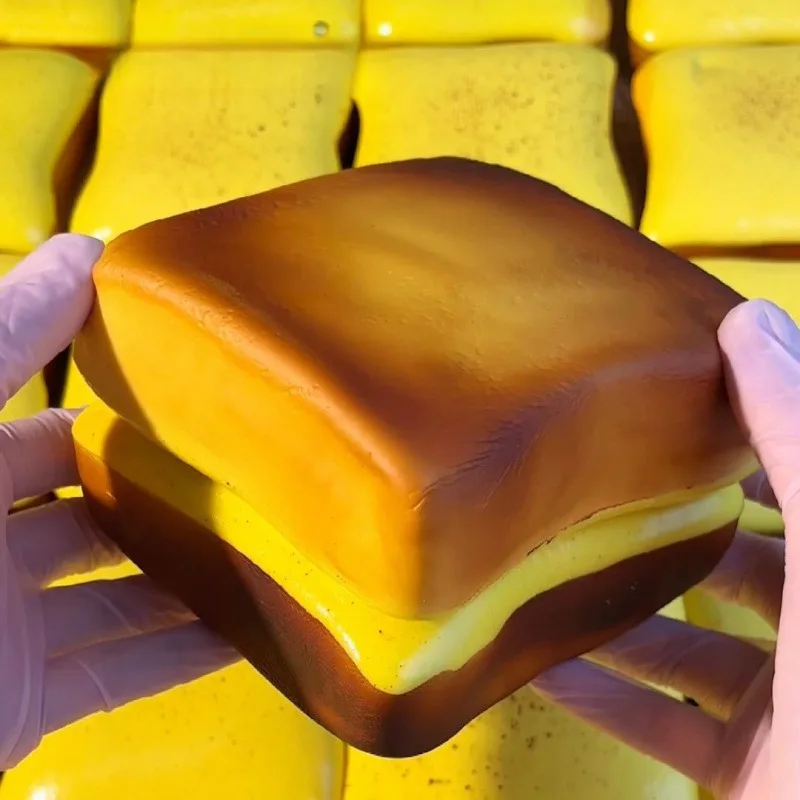 Мягкая игрушка с имитацией тостового хлеба - Фотография_3