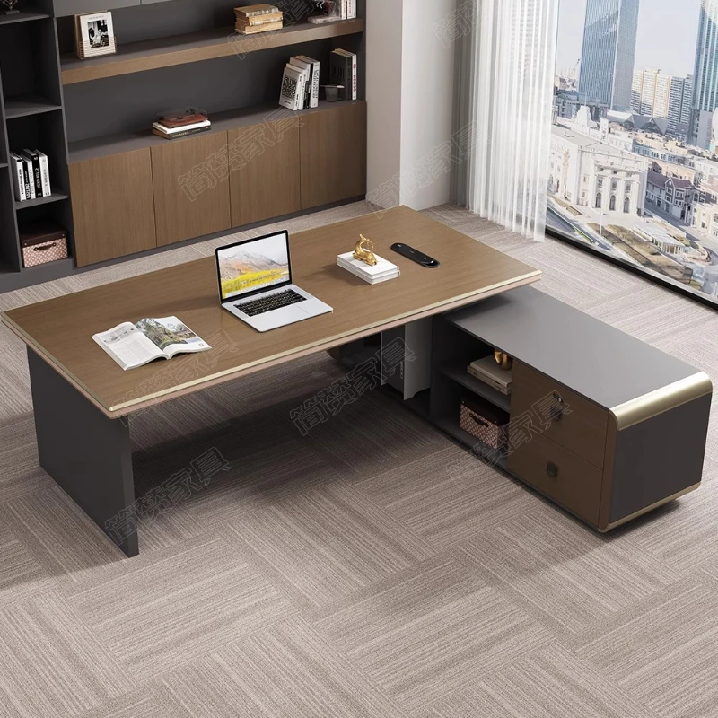 Дизайнерский деревянный стол для руководителей с поддержкой ног - Фотография_4