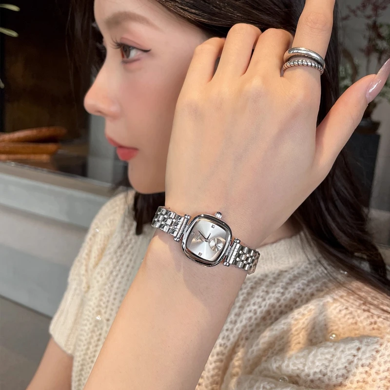 Классические трендовые женские часы