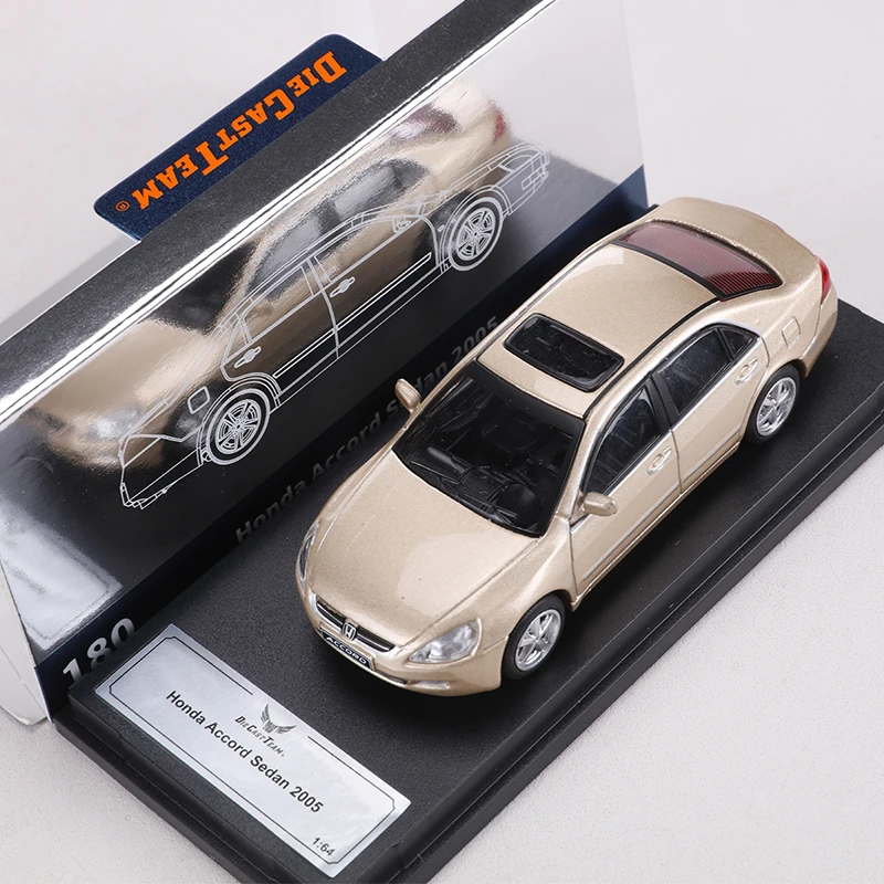Модель автомобиля из сплава dct 1:64 accord 7 - Фотография_6