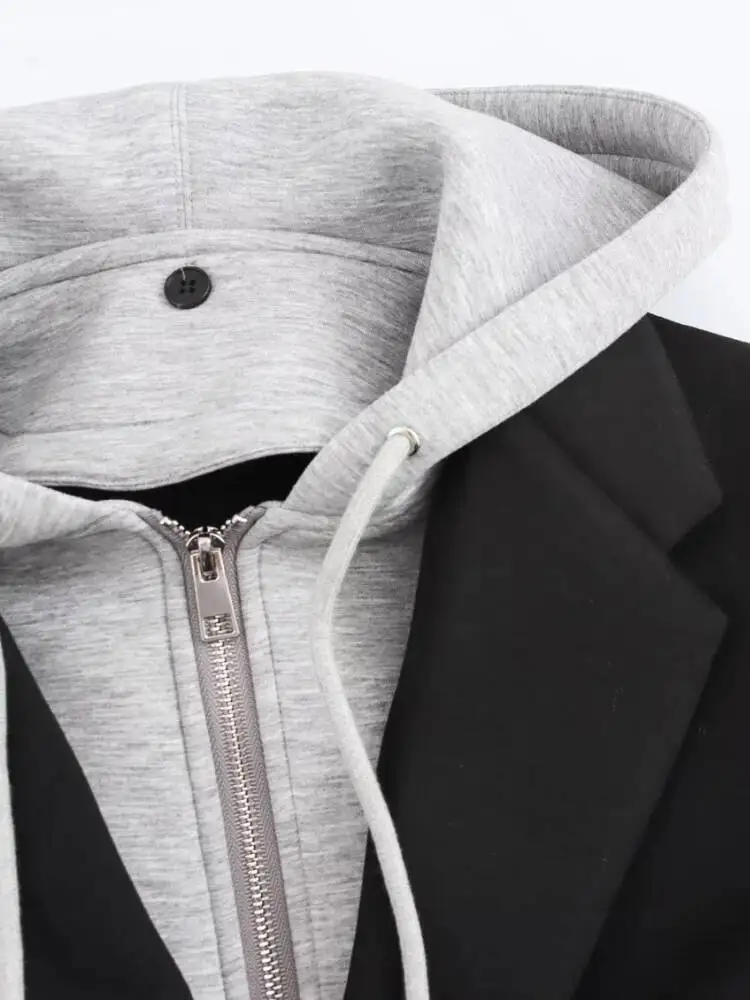 Женское контрастное пальто со съемным капюшоном - Фотография_6