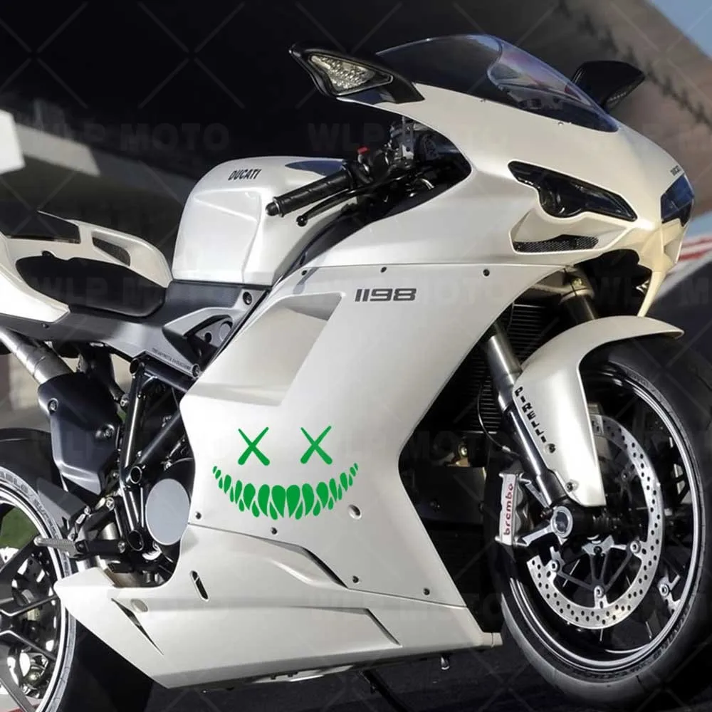 Мотоцикл дьявол улыбающееся лицо - Фотография_2