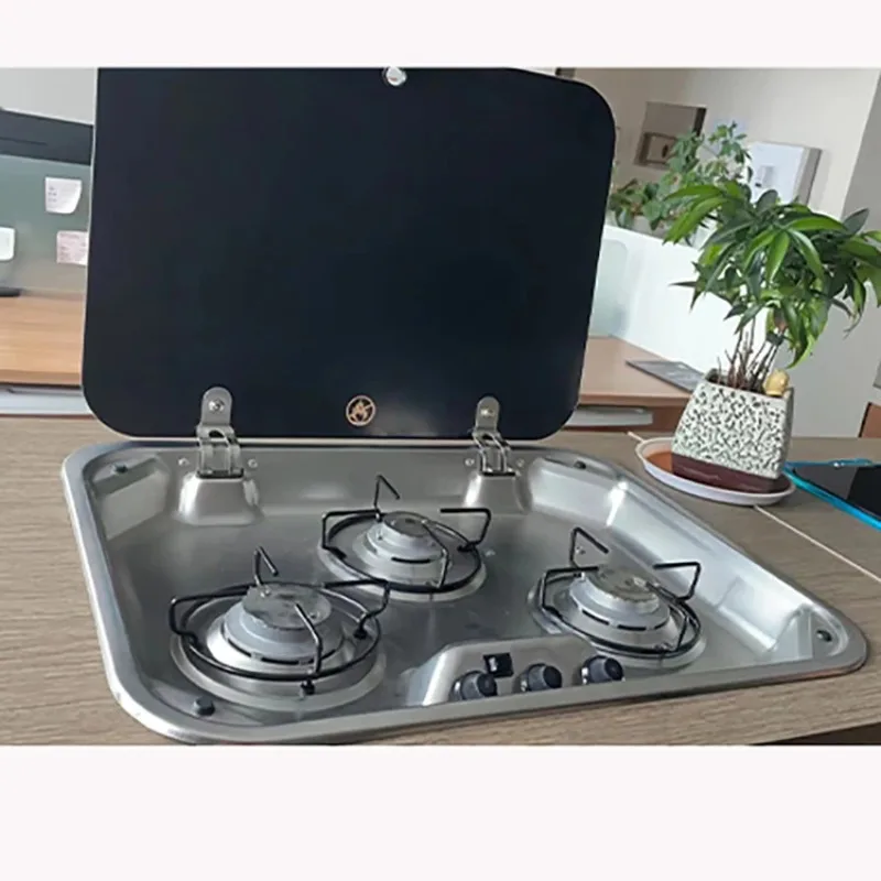 Портативная газовая плита с тремя конфорками для автодома