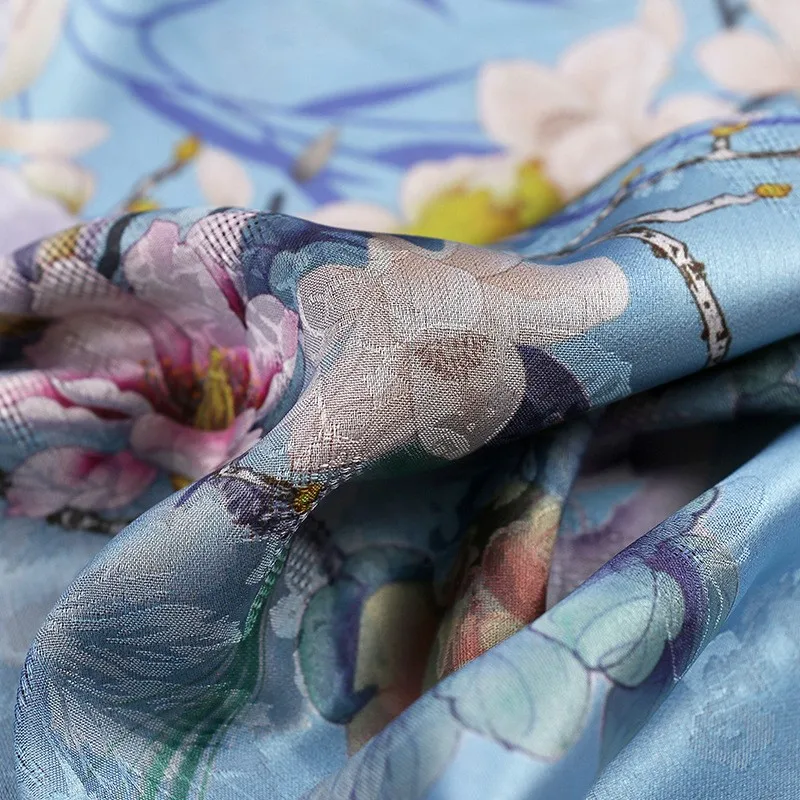 Красное марлевое платье cheongsam с цветочным принтом лилии